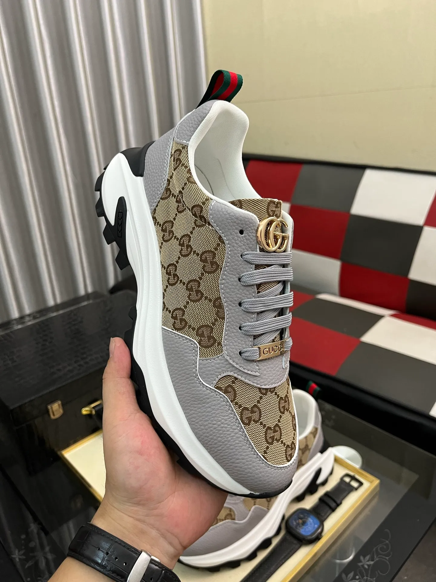 Men's shoes 💰458⌚️⌚️ Gucci •Gucci original quality. ~ Unique modern style sneakers. 🏃A must-have casual shoe for trendy men😍😍 Original brand imported from Italy, imported original leather, sheep lining (refuses to discolor and grind feet) Sole: Original sole provided by the original factory, French lazy style design ⚠️Fit to the feet, original quality attached, super comfortable original sole, code number: 38-444️⃣Colors available